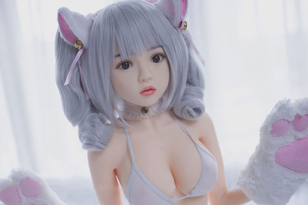 100cm sexdoll petit seins