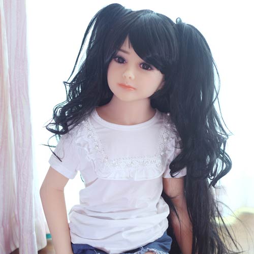 poupee petit seins