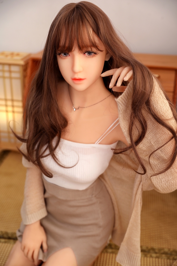 sex doll Lola