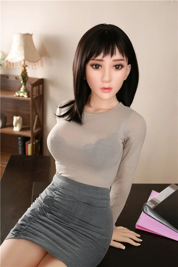 poupée tpe sex doll