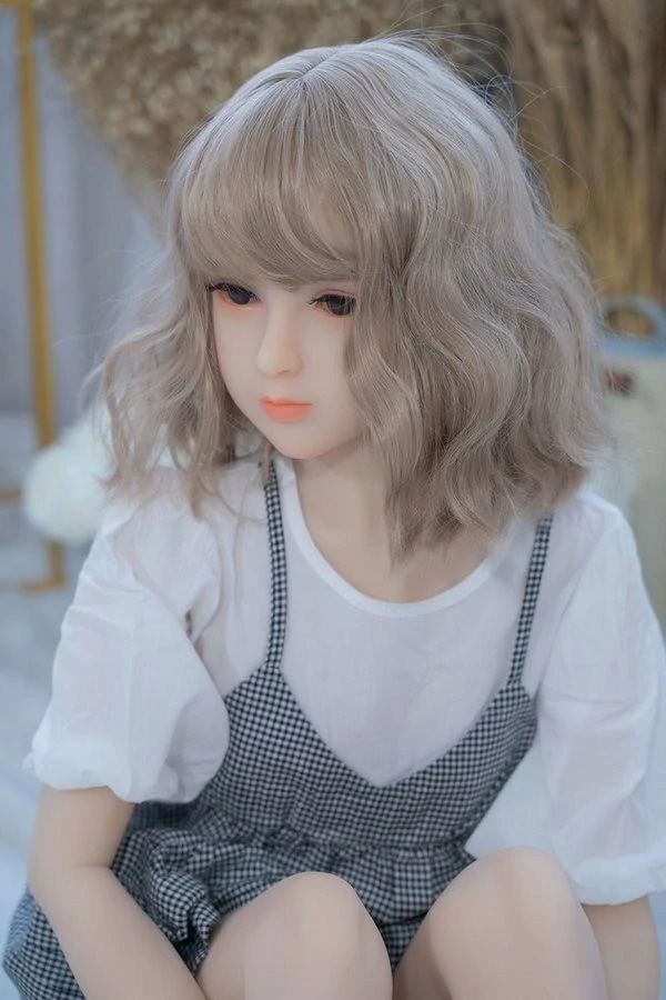 	poupée réel doll
